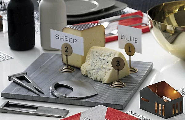 herrliche Ideen für Gastgeschenke käse servierplatte