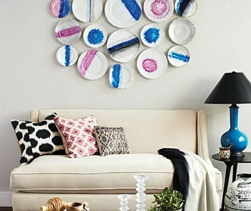 innovative Wand dekoration selber machen wandteller blau rosa wohnzimmer