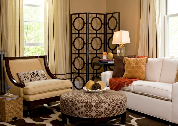 wohnzimmermöbel runde ottomane mit geometrischen mustern
