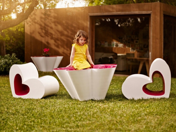 Coole Kindermöbel für Ihren Garten tisch stühle