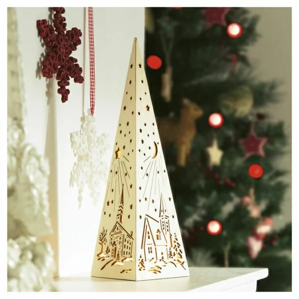 Coole Weihnachtsdeko und Weihnachtsbeleuchtung pyramide