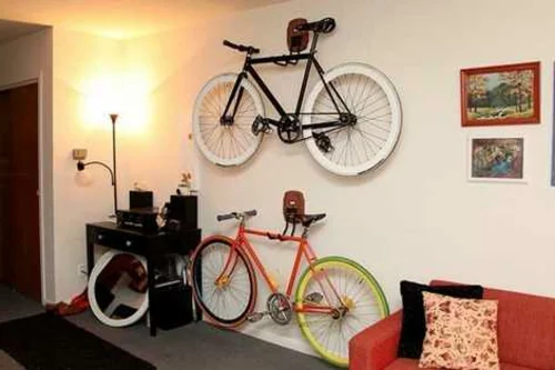 Den Fahrrad zu Hause richtig aufbewahren regale wohnzimmer