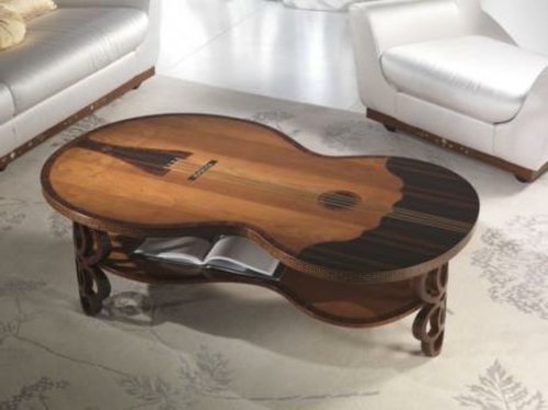 Hausbar in Form von Gitarre kirschholz  kontrabass couchtisch