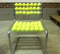 Stuhl Design aus Tennisbällen von Gabriel Coch