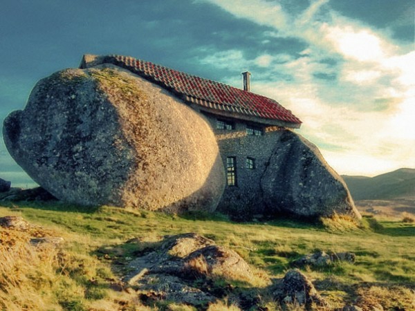 außergewöhnliche häuser steinhaus in portugal