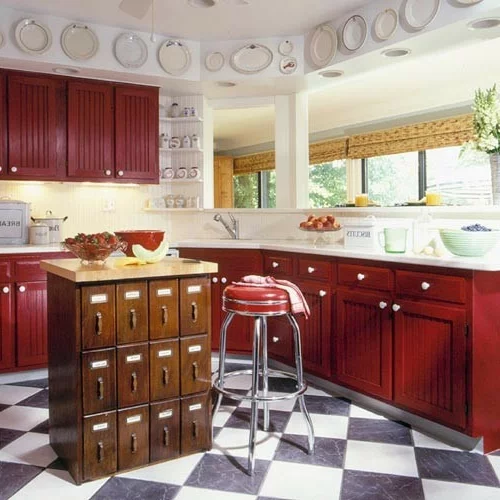 kücheninsel vintage stil mit vielen fächern