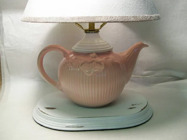 tee tassen lampenfuß rosafarbige teekanne