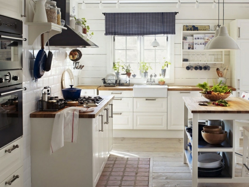Küche  Landhausstil gestalten authentisch einrichtung weiß
