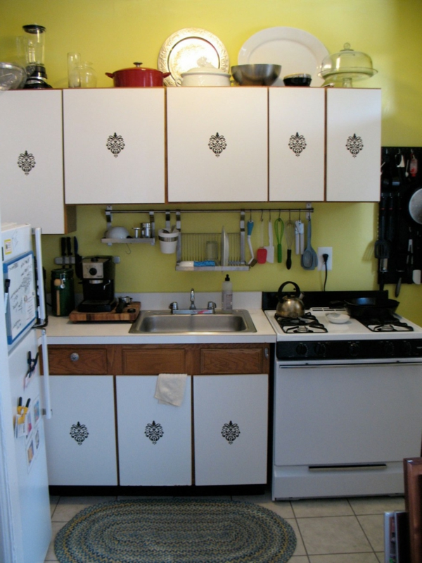 Küchenschrank  Küchenregal organisieren küchenschiene werkzeuge