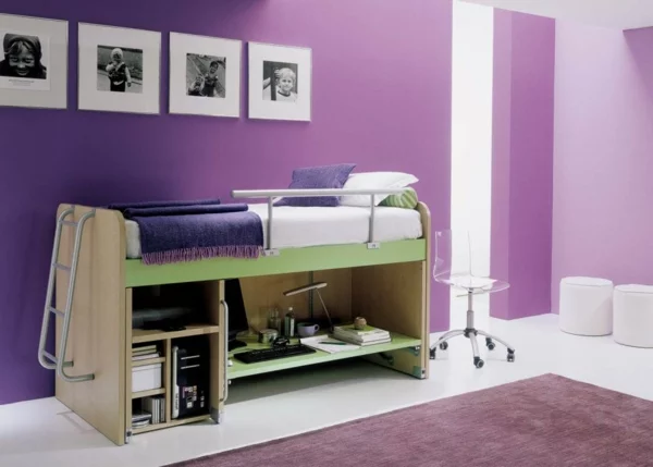 Multifunktionales Schlafzimmer  lila wandgestaltung akryl stuhl
