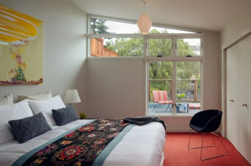 Teppichfliesen mit Stil anordnen balkon schlafzimmer trennwand