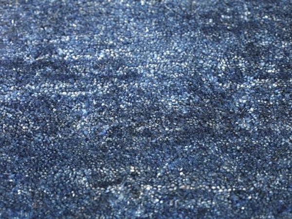 Weiche Teppiche fürs Wohnzimmer blau