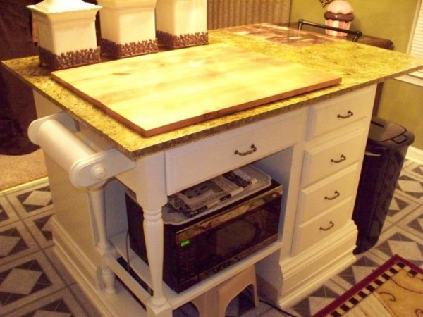 Die alte Kommode als Küchenblock verwenden - DIY Projekt für Sie