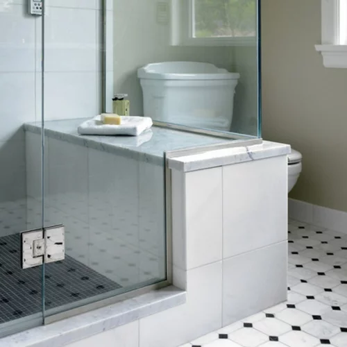 badeinrichtung sitzbank duschkabine marmor optik