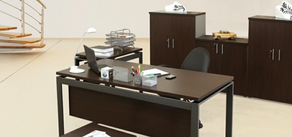 günstige Schreibtische fürs Büro ausstattung holz dunkel