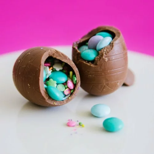 oster eier aus schokolade voll bonbons