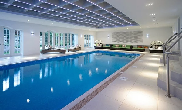 schwimmbecken zu hause schwimmbad indoor