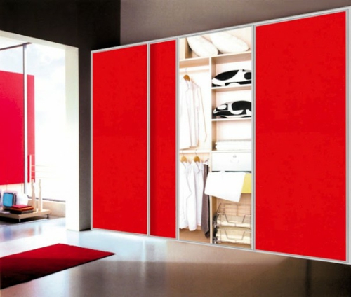 schön designten Kleiderschrank rot oberfläche gleittüren