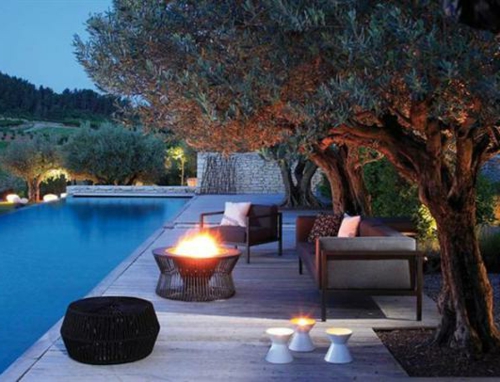 Coole Gartendekoration sitzecke pool feuerstelle bequem möbel