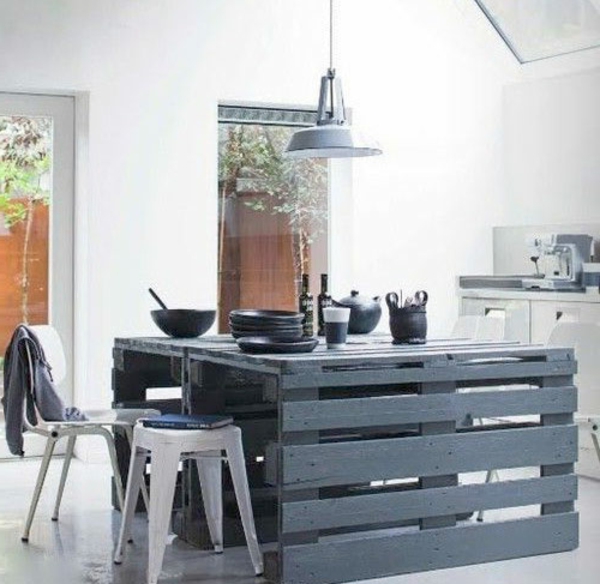 DIY Möbel aus Europaletten kücheninsel garten küche massive