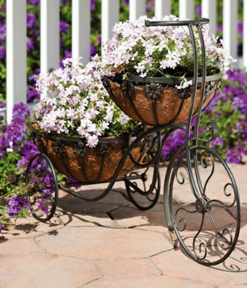  prächtigen Garten gestalten  weiß violett blüten