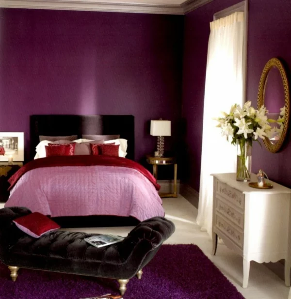 Luxus lila Schlafzimmer rosa rot weiß kommode teppich