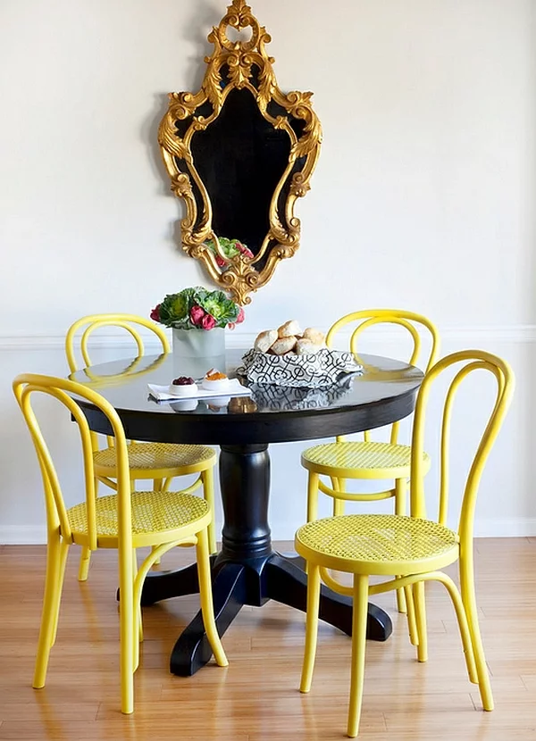 esszimmer esstisch stühle gelb lackiert schwarz tisch