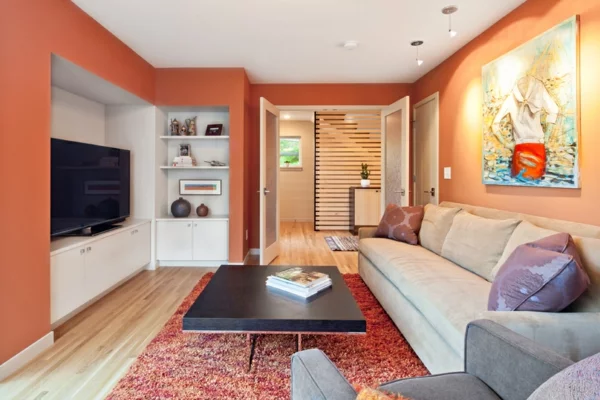 kleines haus wohnzimmer orange wände