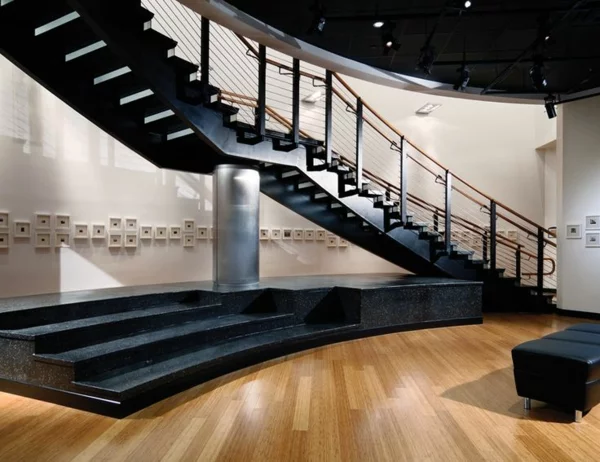 2 etagen treppe  gestalten granit schwarz
