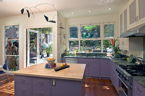 Farben für Küchenschränke purpurrot  fenster
