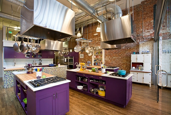  Farben für Küchenschränke purpurrot dunkel kücheninsel ziegelwand