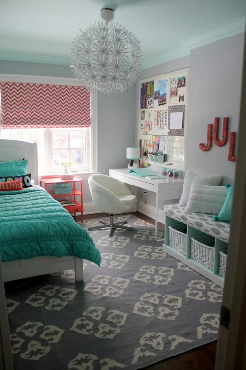 attraktiv kronleuchter Farbgestaltung fürs Jugendzimmer schreibtisch sitzecke
