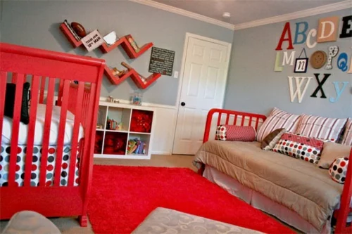wandgestaltung idee design tafel rot Kinderzimmer streichen 