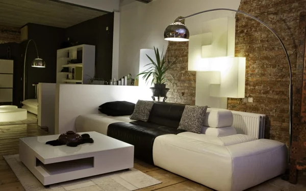 attraktive wandgestaltung stehlampe glanzvoll wohnzimmer sofa wandfarben wohnzimmer