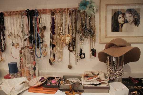 Schmuckständer selber machen - DIY-Ideen für Schmuckaufbewahrung