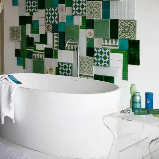 eklektisch mosaik grün patchwork fliesen badewanne