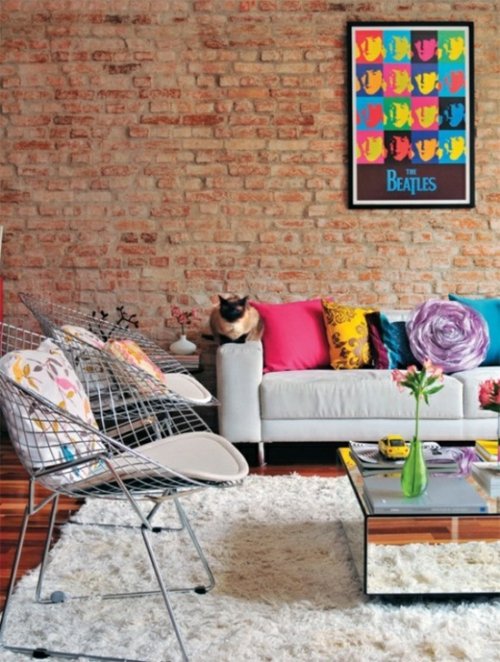 farbgestaltung retro design wohnzimmergestaltung ideen pop art silber akzente