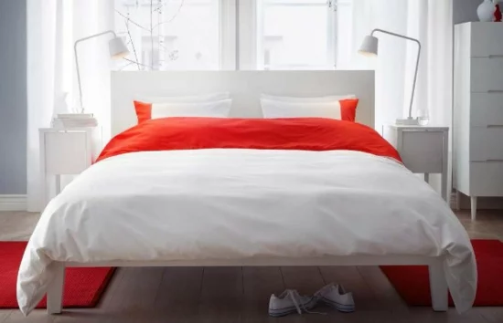farbgestaltung rot weiß ikea schlafzimmer bett schlafzimmer einrichten