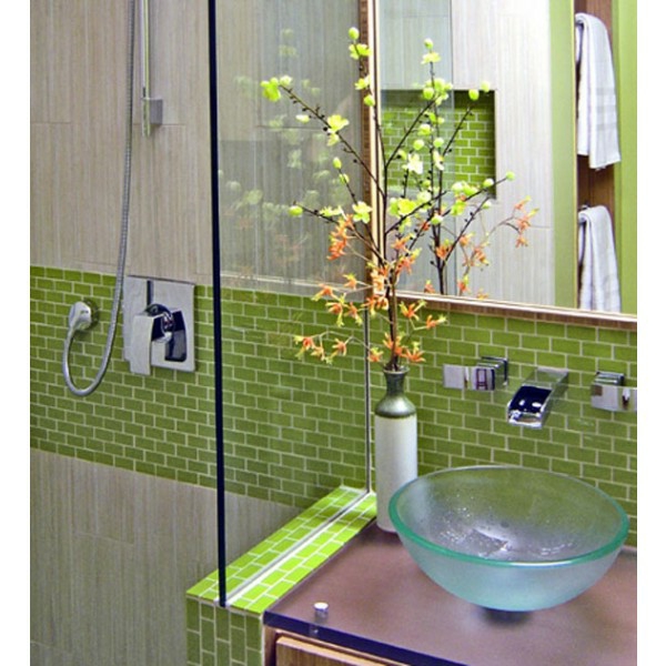 grün fliesen badezimmer spiegel glas waschbecken
