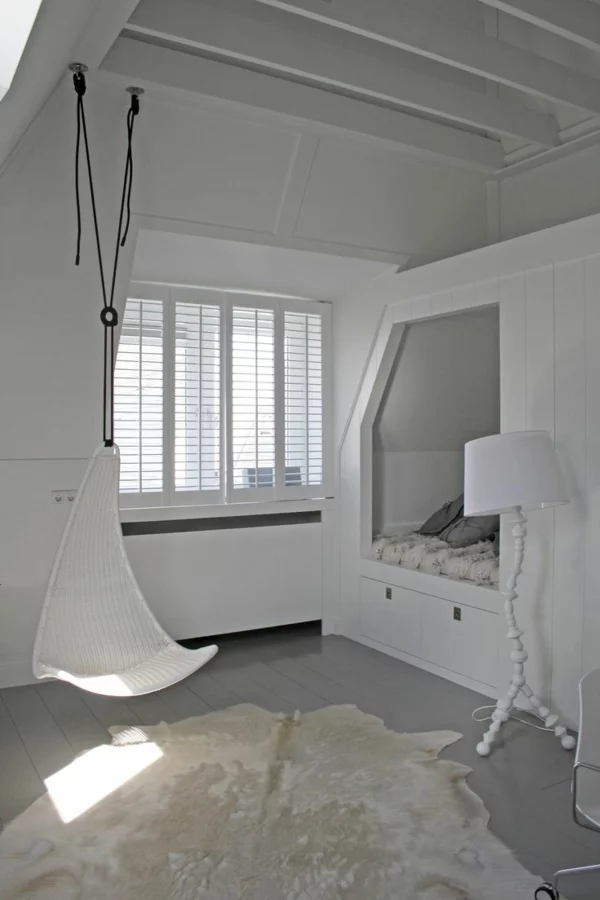 jugendzimmer designideen weiß stehlampe modern einbaubett 