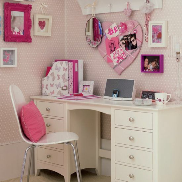 jugendzimmer gestalten süß und rosa spiegel schreibtisch