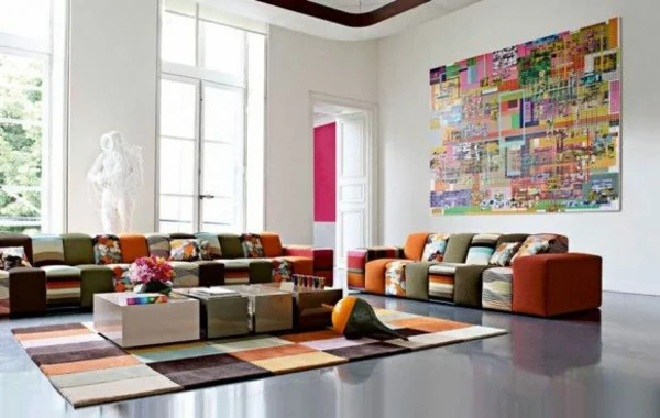 luxus wohnzimmer gestalten teppich buntes sofa dekoideen