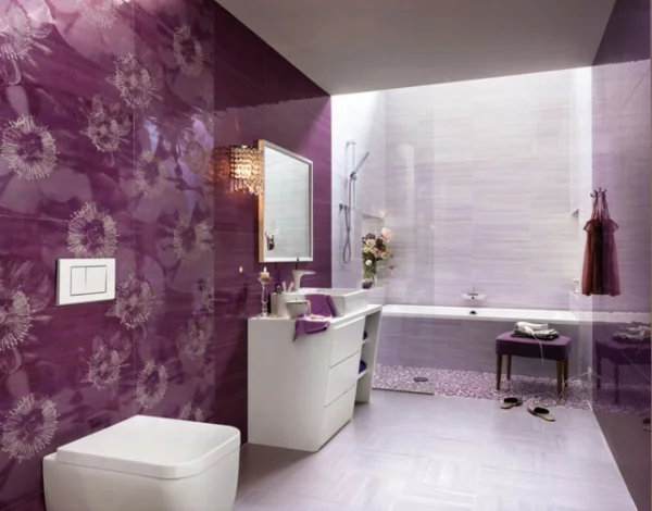 moderne fliesen glanz lila blumenmuster badezimmermöbel