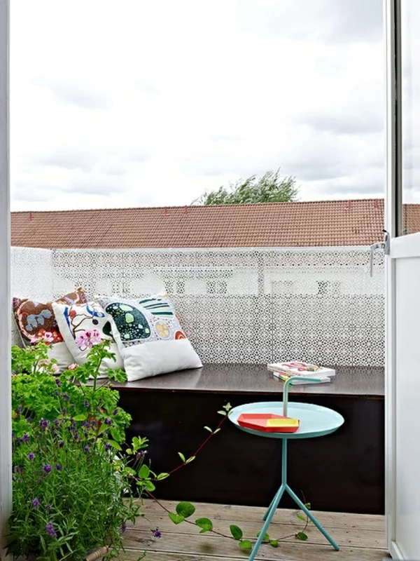 moderne terrassengestaltung leseecke im freien dekoideen