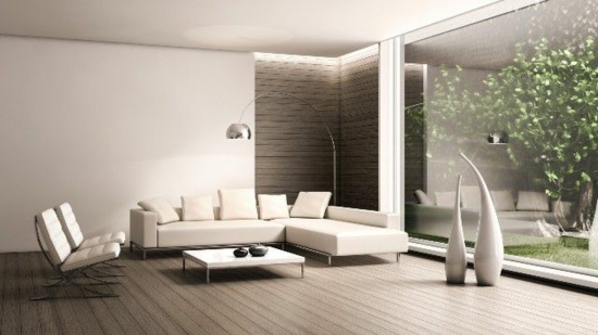 modernes wohnzimmer gestalten holzboden minimalistisch blick innenhof glaswand