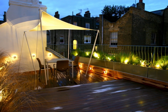 terrassengestaltung ideen terrassenholz sonnenschutz gartenbeleuchtung einbauleuchten