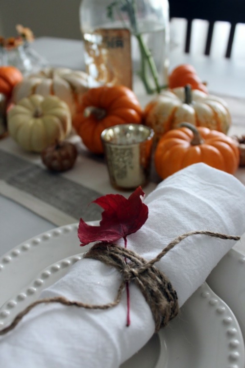 weiß tischdeko herbst teller geburtstag Ideen für Tischdeko im Herbst