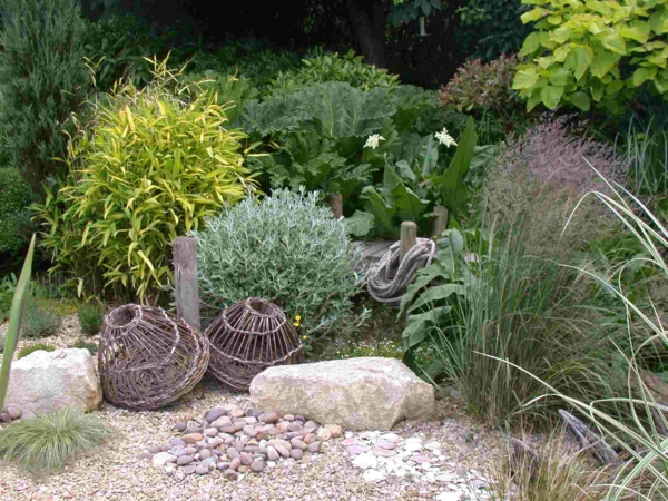 Gartengestaltung mit Kies und Steinen dekoartikel hol seil brücke