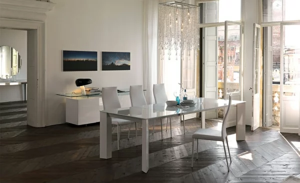 Moderne Esstische mit Stühlen weiß polsterung glas