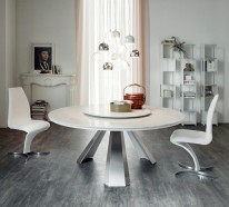 Moderne Esstische mit Stühlen – Designer Lösungen aus Massivholz und Glas
